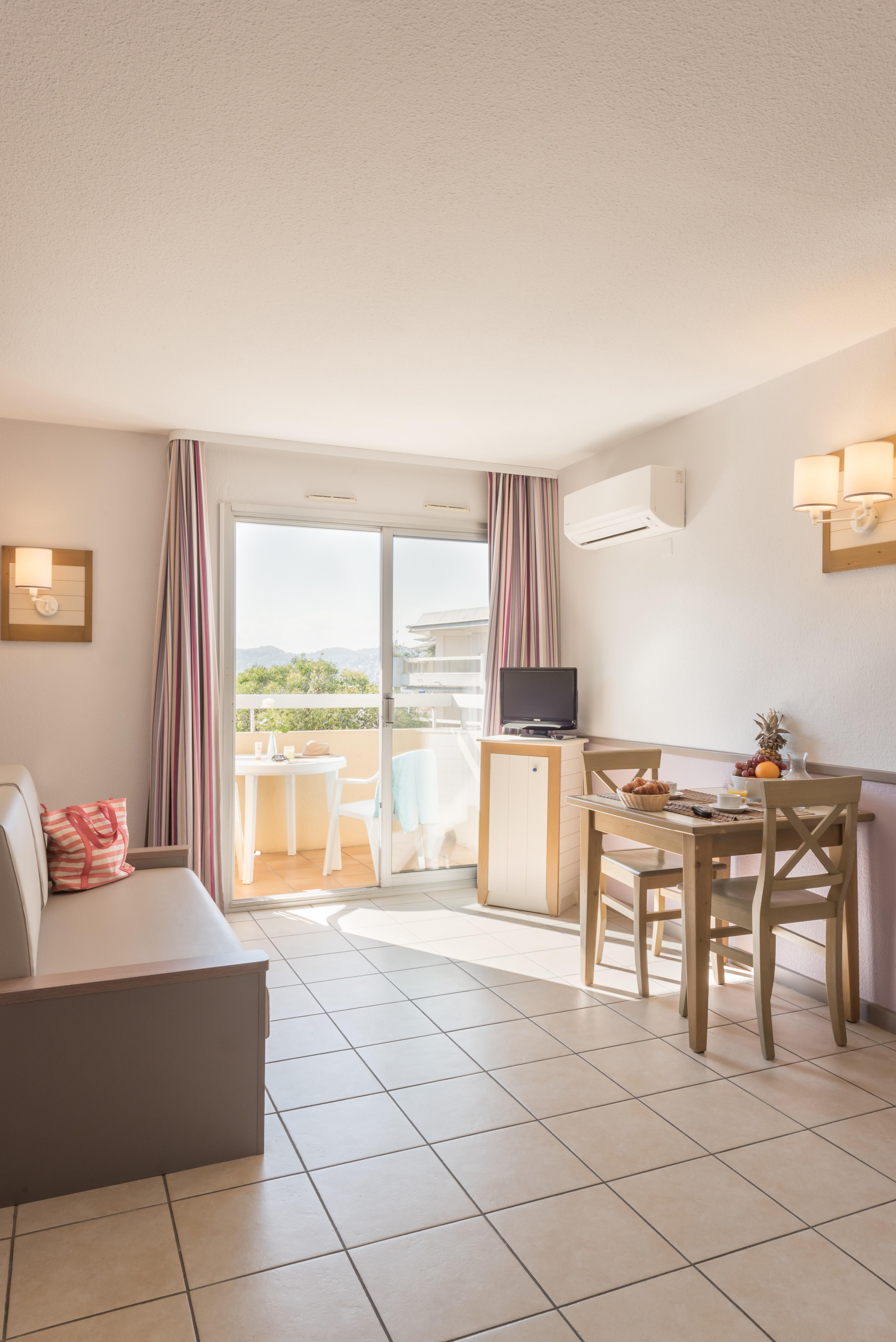 Residence Pierre & Vacances La Rostagne Juan-les-Pins Exterior foto
